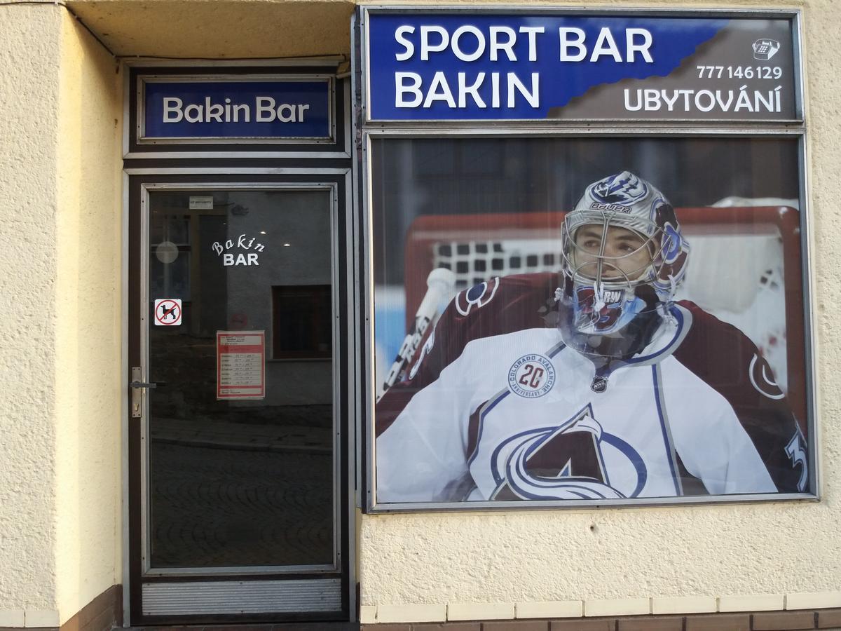 Отель Bakin Bar Тршебич Экстерьер фото